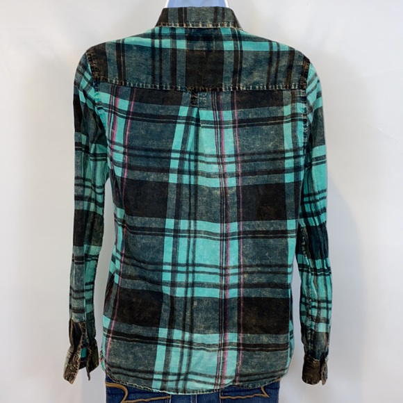 American Eagle plaid flannel long sleeve button up shirt acid wash blue black XS - Picture 7 of 11